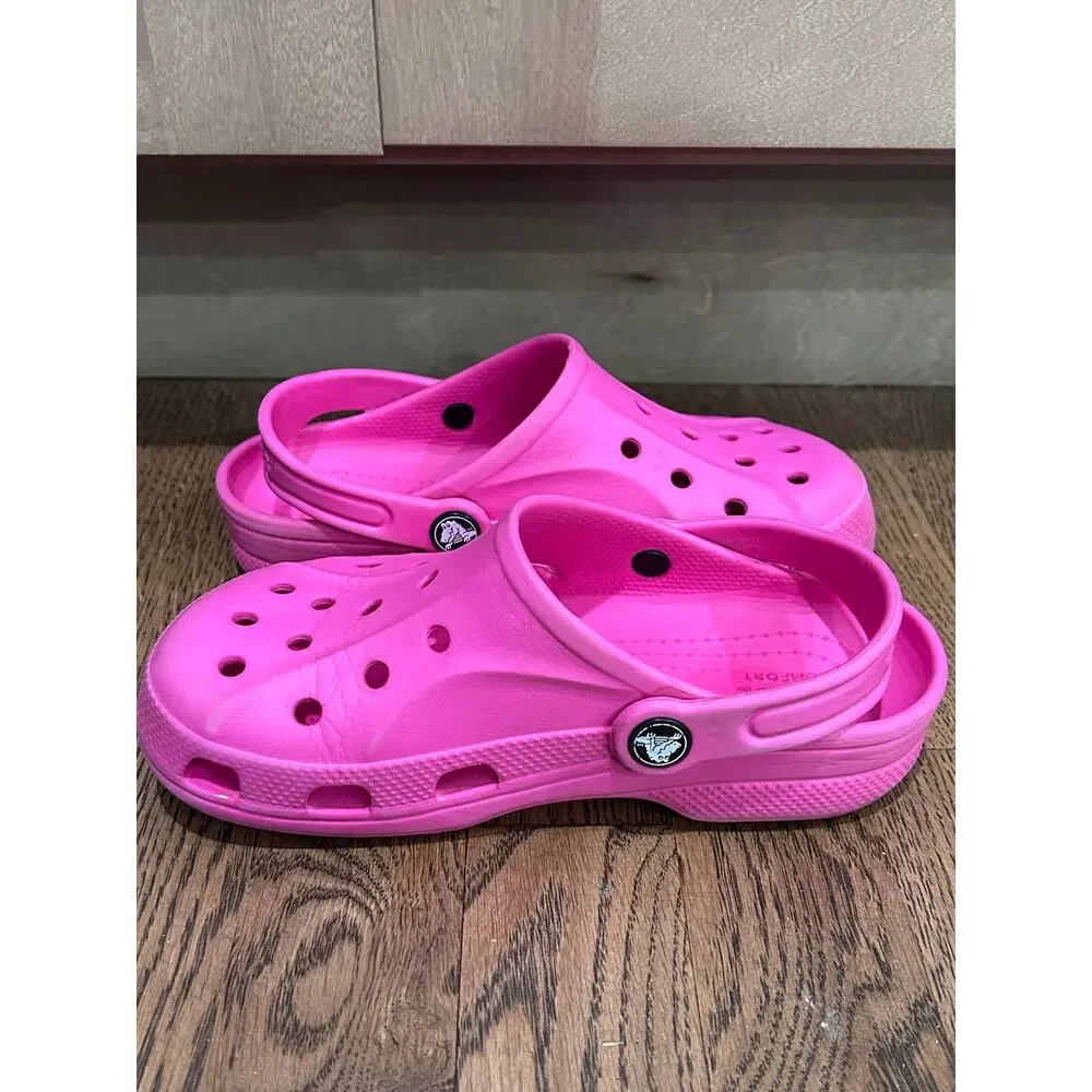 Crocs Baya Clogs Electric Pink Slip On Kids Sz J2 Casual Water Shoes Pool Beach